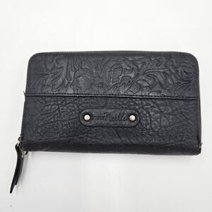 Simply Noelle Vegan Pebbled Leather Zip Around Wallet Embossed Floral Vines
